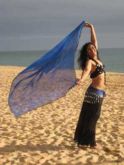 Sandra Middle Eastern dancer belly dancer Oriental dancer bellydance Tolati